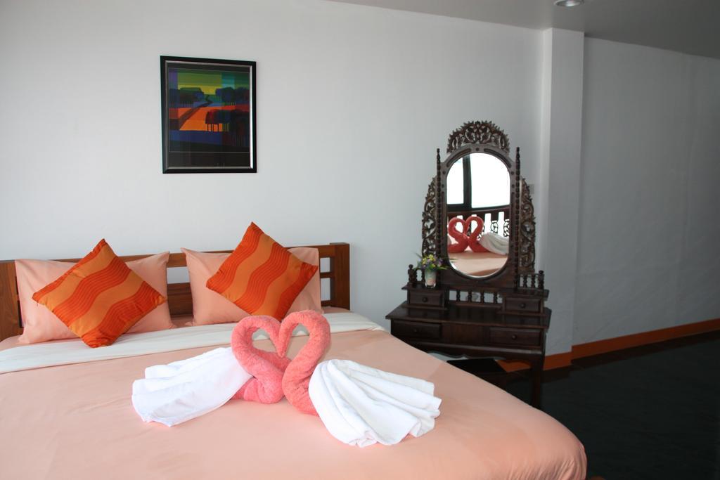 Hostel Coffeeandbeer Pattaya Zimmer foto