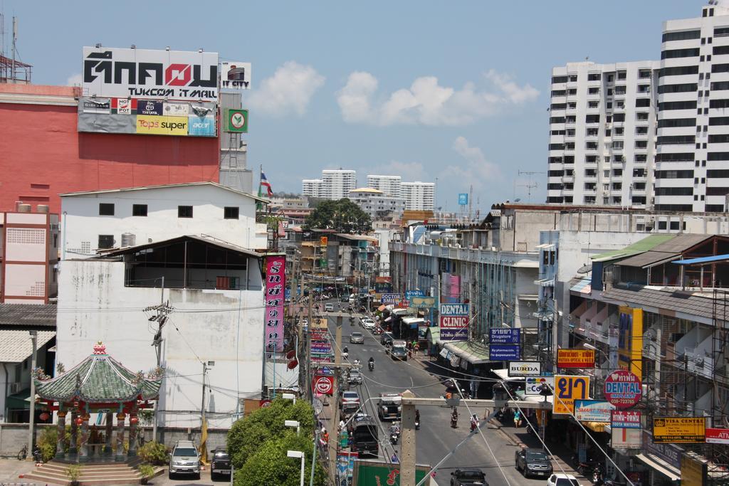 Hostel Coffeeandbeer Pattaya Zimmer foto