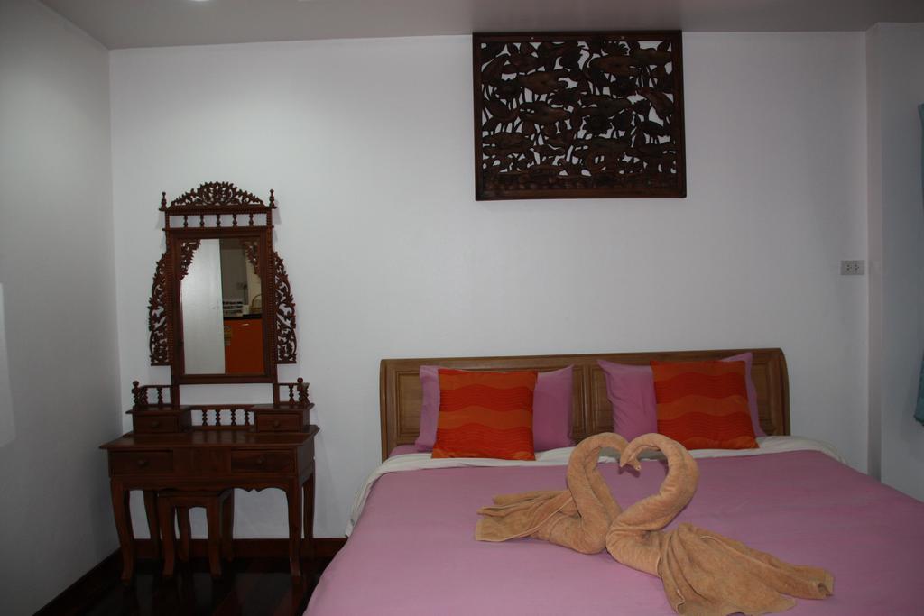 Hostel Coffeeandbeer Pattaya Zimmer foto
