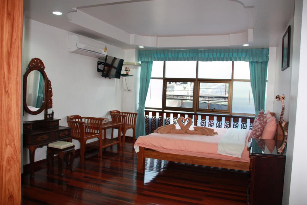Hostel Coffeeandbeer Pattaya Zimmer foto